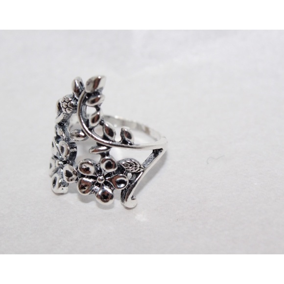 Two Piece Ring Set - Picture 4 of 8